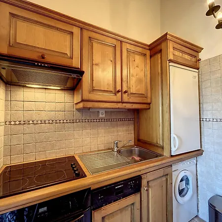 Superbe 3 Pieces Avec Balcons En Plein Coeur De - Parking, Wifi, Lave-linge - Fr-1-560-106 *